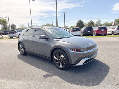 Used 2025 Hyundai Ioniq 5 SEL image 1