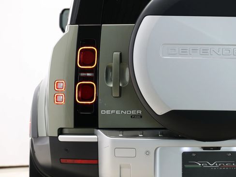 Used 2022 Land Rover Defender 110 SE image 51