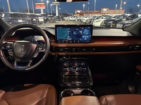 Used 2023 Lincoln Nautilus Reserve w/ Monochromatic Package image 16