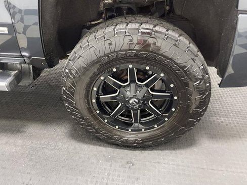 Used 2018 Chevrolet Silverado 2500 High Country w/ Duramax Plus Package AWD/4WD image 20