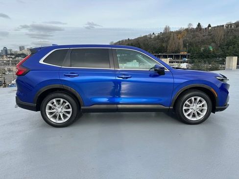 Certified 2023 Honda CR-V EX-L image 3