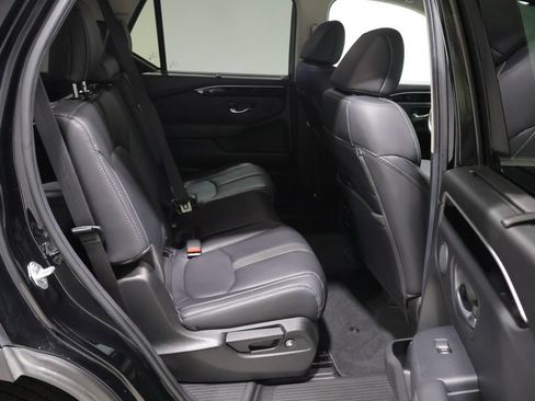 Used 2025 Honda Pilot EX-L image 22