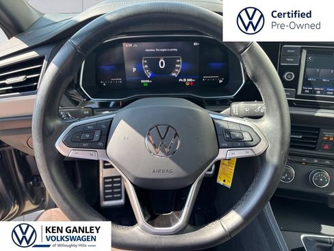 Certified 2023 Volkswagen Jetta Sport FWD image 13