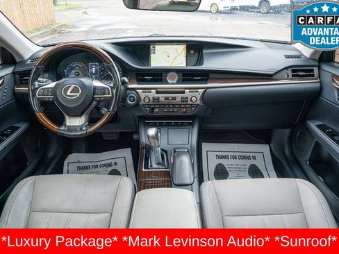 Used 2018 Lexus ES 300h FWD image 22