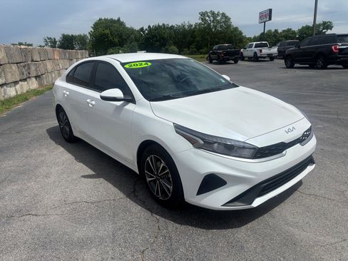 Used 2024 Kia Forte LXS w/ LXS Technology Package FWD image 1