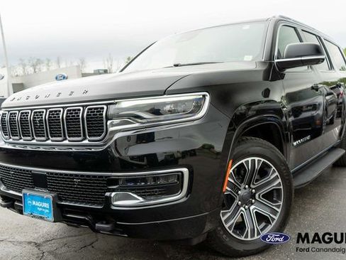 Used 2023 Jeep Wagoneer L 4WD w/ Premium Group I image 1