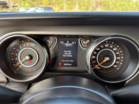 Certified 2022 Jeep Gladiator Sport image 27