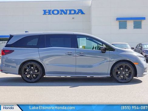 Certified 2024 Honda Odyssey Sport image 6
