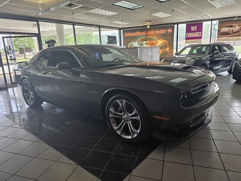 Used 2021 Dodge Challenger R/T RWD image 3