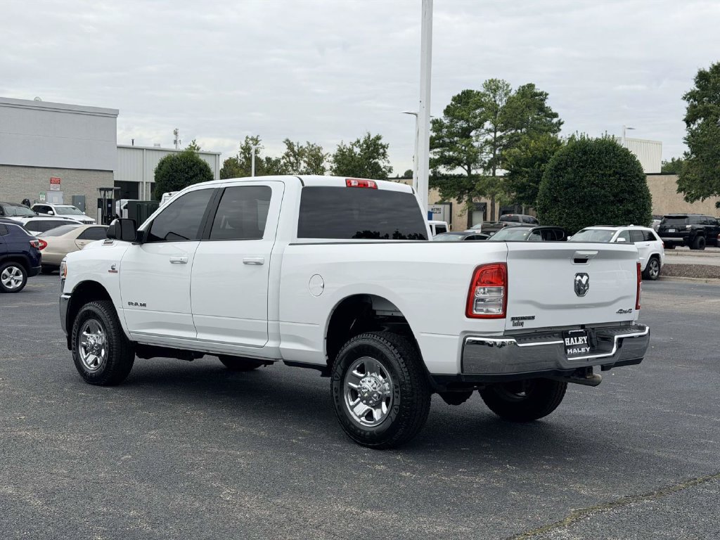 Used 2022 RAM 2500 Big Horn w/ Cold Weather Group AWD/4WD image 4