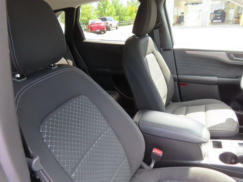 Used 2023 Ford Escape Active w/ Tech Pack #1 AWD/4WD image 32