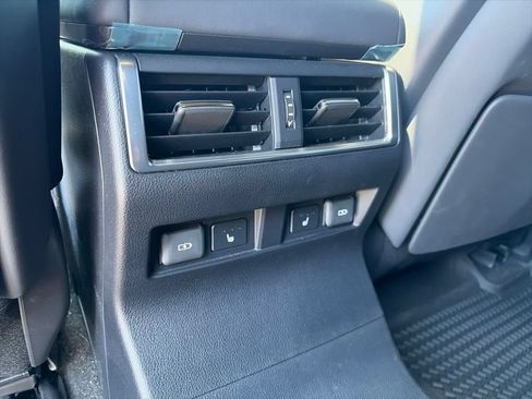 Used 2024 Lexus GX 550 AWD/4WD image 14