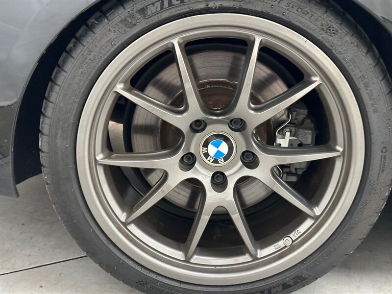 Used 2007 BMW 335i Convertible RWD image 28