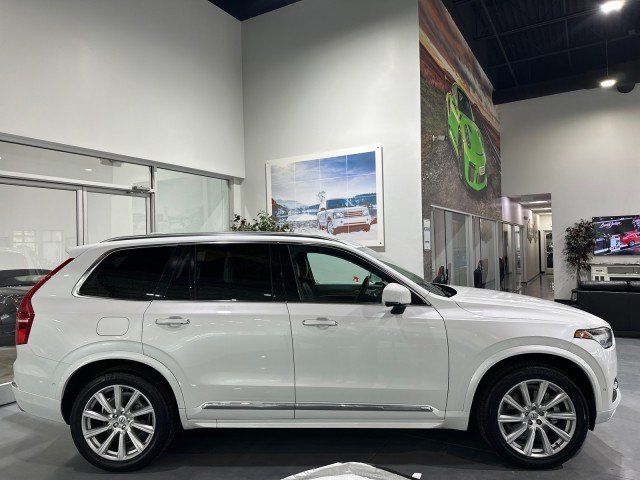Used 2017 Volvo XC90 T6 Inscription w/ Vision Package AWD/4WD image 27