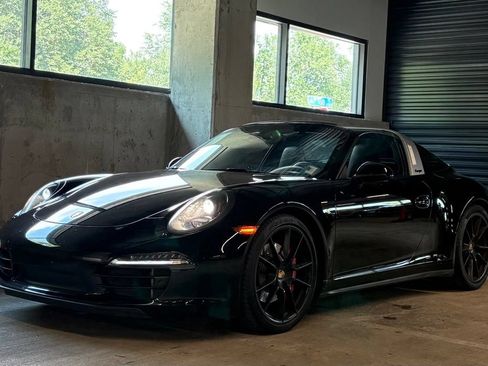 Used 2016 Porsche 911 Targa 4S AWD/4WD image 1