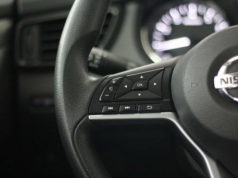 Used 2020 Nissan Rogue Sport S FWD image 12