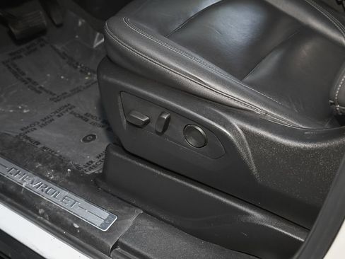 Used 2024 Chevrolet Tahoe LT AWD/4WD image 21