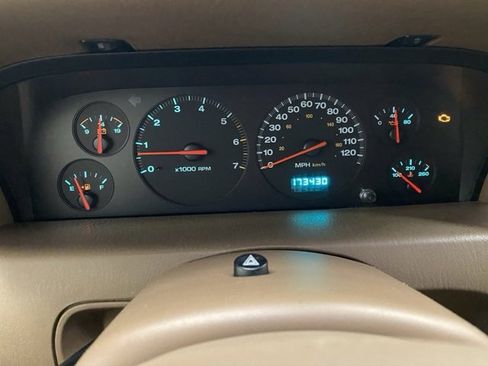 Used 2000 Jeep Grand Cherokee Limited image 15