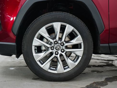 Used 2025 Toyota RAV4 XLE Premium w/ Weather Package AWD/4WD image 30