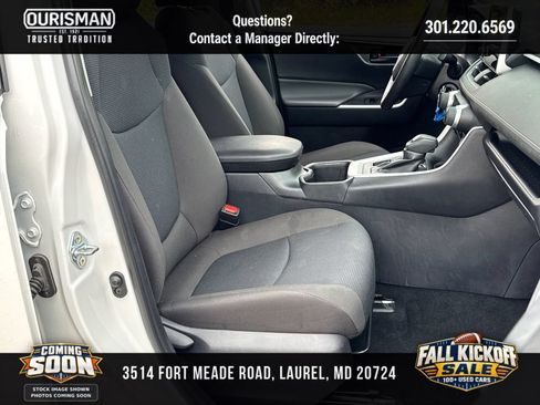 Used 2025 Toyota RAV4 LE AWD/4WD image 20