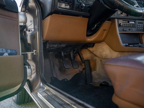 Used 1987 BMW 635CSi Coupe image 40