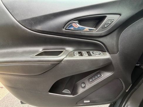 Used 2020 Chevrolet Equinox Premier FWD image 31