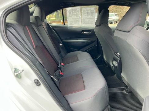 Used 2023 Toyota Corolla SE w/ SE Premium Package FWD image 10