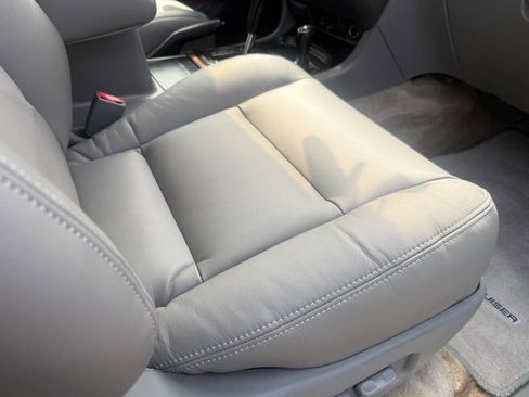 Used 2002 Toyota Land Cruiser image 53