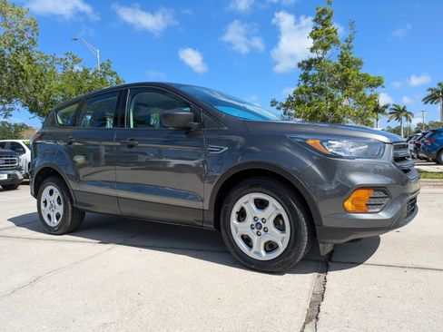 Certified 2018 Ford Escape S FWD image 2