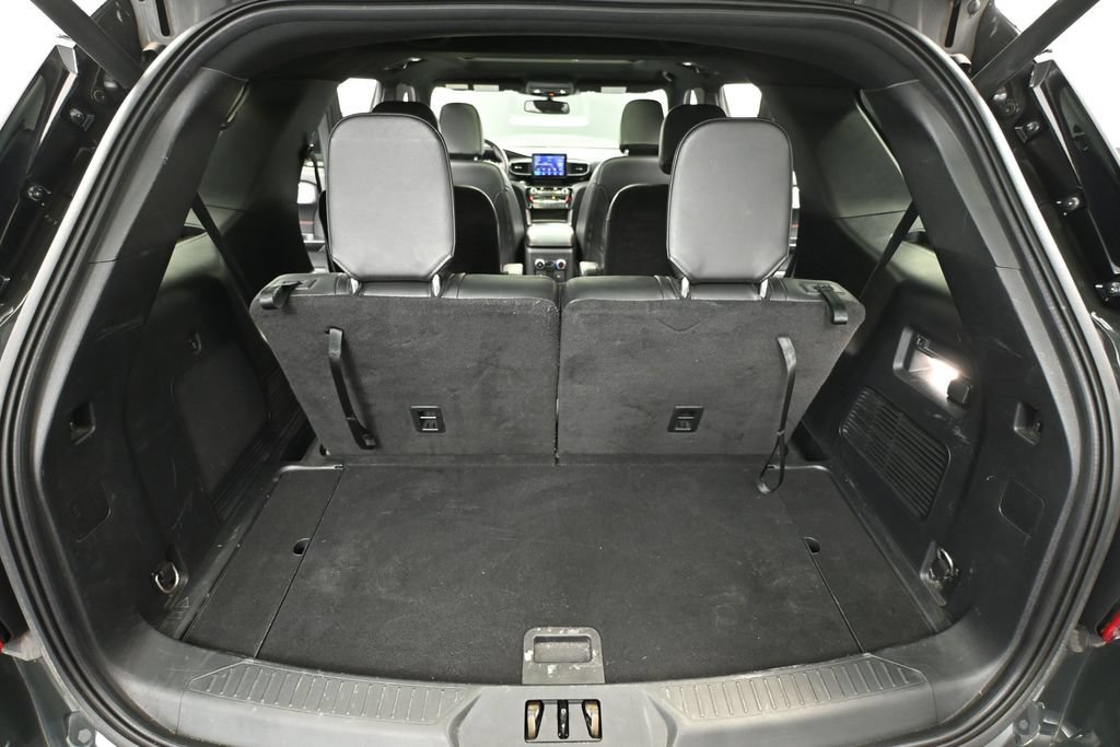 Used 2023 Ford Explorer ST-Line AWD/4WD image 37
