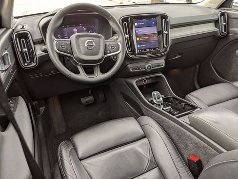 Certified 2023 Volvo XC40 B5 Plus w/ Driver Assist Package image 12