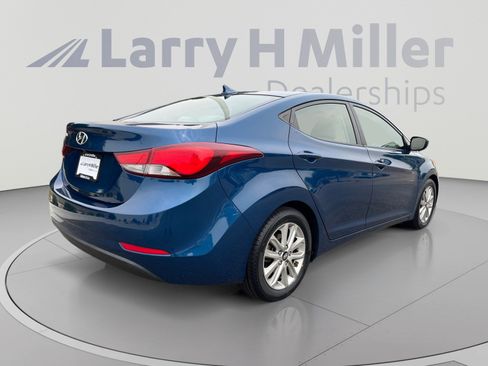 Used 2014 Hyundai Elantra SE w/ Option Group 02 FWD image 5