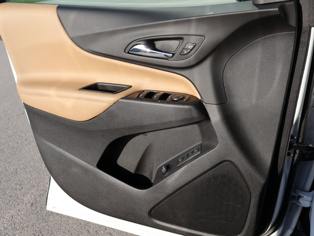 Used 2024 Chevrolet Equinox Premier FWD image 36