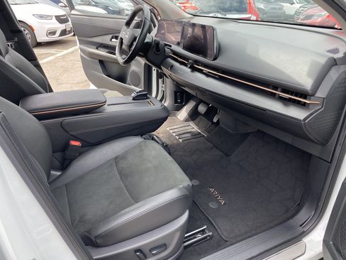 Used 2024 Nissan Ariya FWD image 27