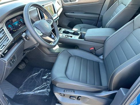 New 2025 Volkswagen Atlas SEL image 12