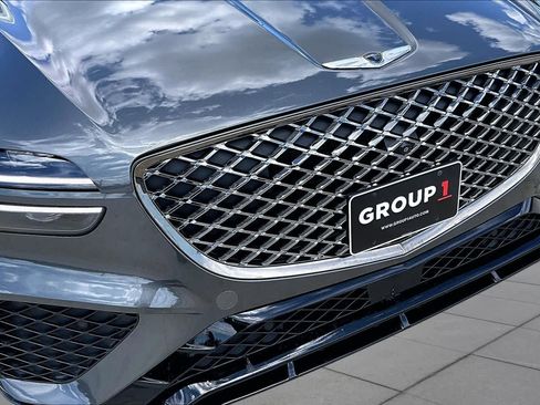 Used 2022 Genesis GV70 3.5T Sport w/ Sport Prestige Package AWD/4WD image 28