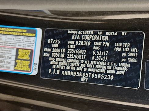 Used 2026 Kia Carnival FWD image 12