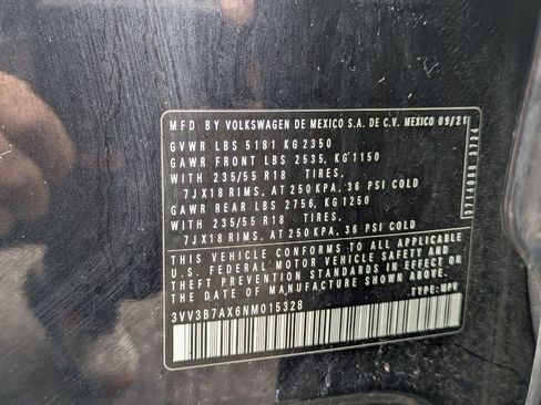 Used 2022 Volkswagen Tiguan SE image 33