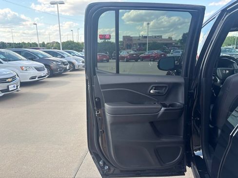 Certified 2026 Honda Ridgeline Black Edition image 39