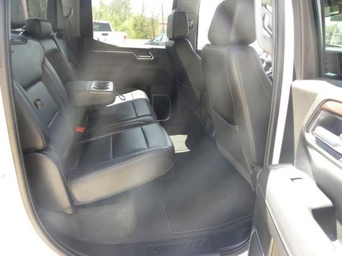 Used 2025 GMC Sierra 1500 SLT image 21