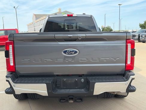 Used 2024 Ford F350 Lariat w/ FX4 Off-Road Package AWD/4WD image 4