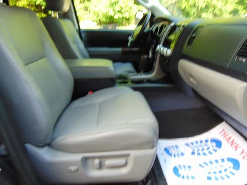 Used 2012 Toyota Tundra Limited AWD/4WD image 6