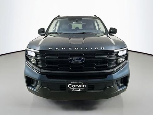 New 2025 Ford Expedition Active image 2