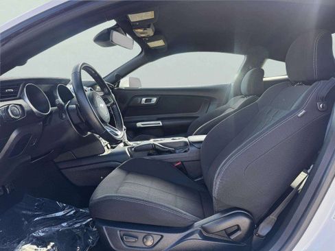 Used 2021 Ford Mustang Coupe image 15