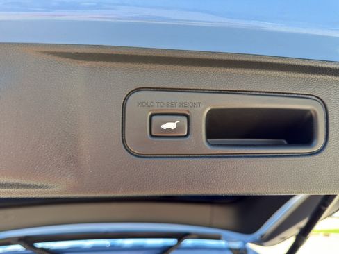 Used 2024 Honda Pilot TrailSport image 19