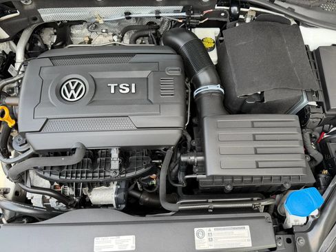 Used 2017 Volkswagen Golf Alltrack S AWD/4WD image 12