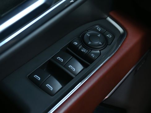 Used 2024 GMC Sierra 3500 Denali Ultimate image 29