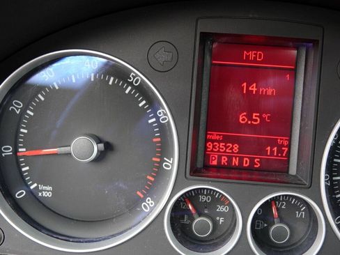 Used 2007 Volkswagen GTI 4-Door FWD image 75