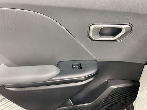 New 2026 Kia K4 LXS image 13