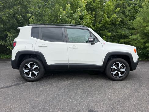 Used 2020 Jeep Renegade Trailhawk w/ Cold Weather Group AWD/4WD image 18